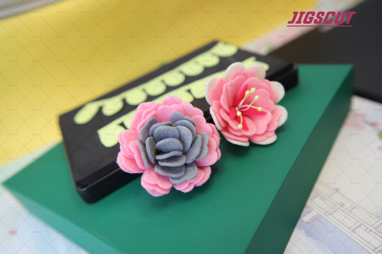 JIGSCUT-FL0057 FLOWER SHAPE CUTTING DIE