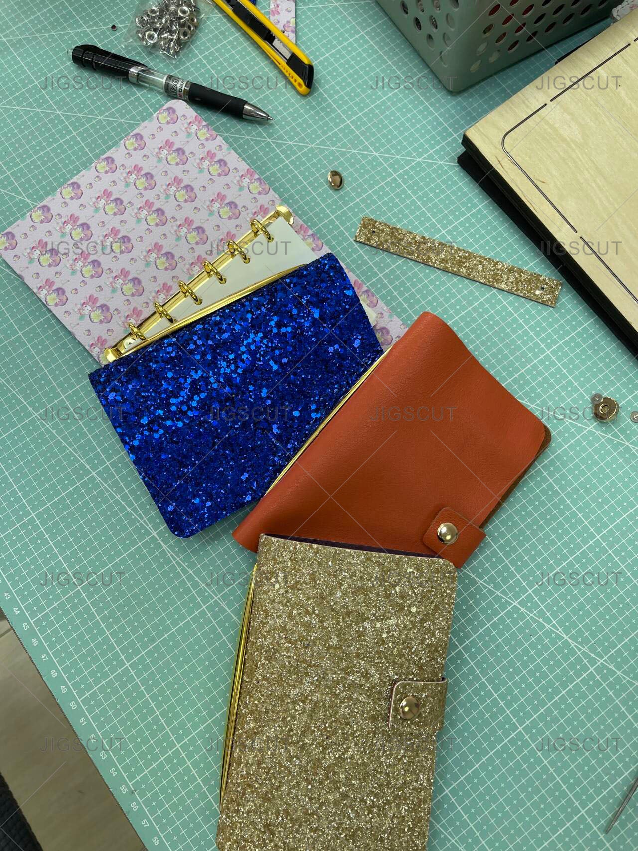 Notebook/Scrapbook Cover Cutting die Size 7.3*11.5inch JIGSCUT-20250002