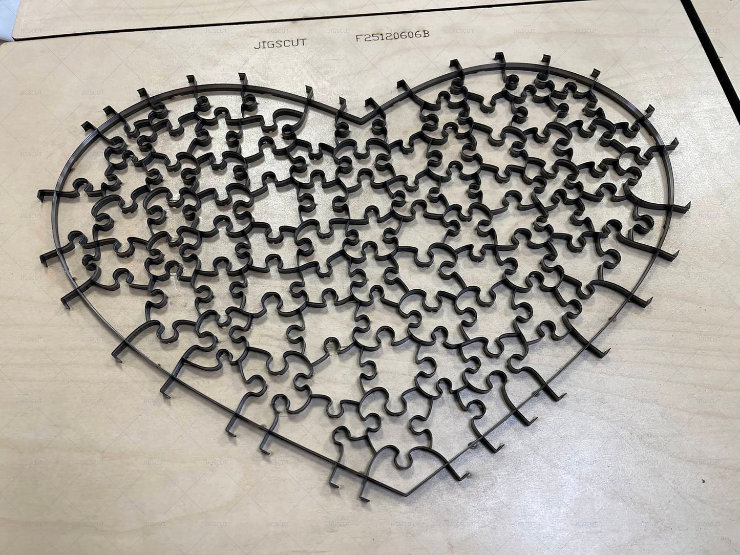 Unique Pcs Heart shape A3 size Puzzle Cutting Dies JIGSCUT UHD20260001